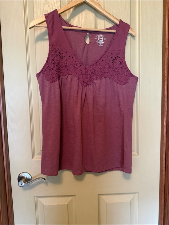 Victory Outfitters Tops - Women's Sleeveless Eyelet Yoke Tank Top - Plum